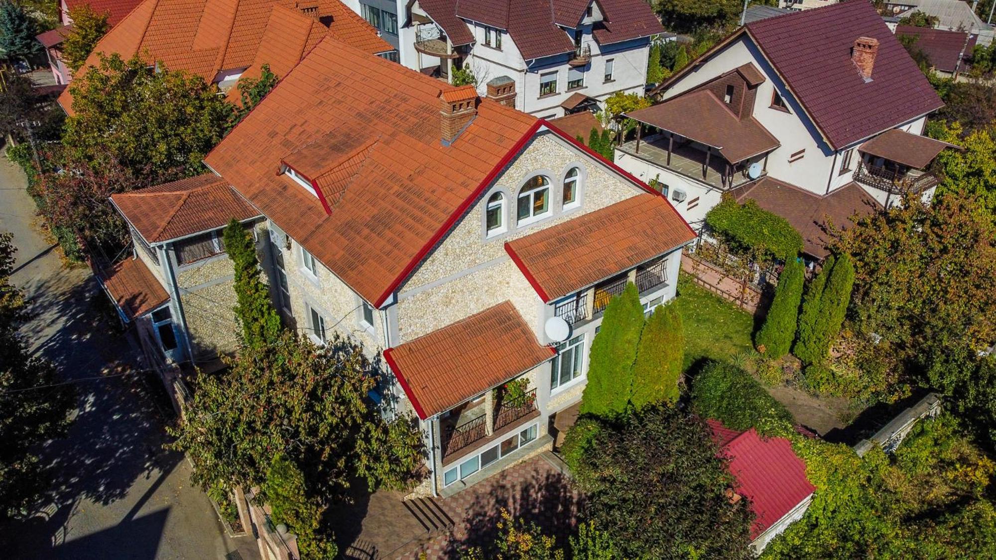 Kiki'S Villa Codru Exterior photo